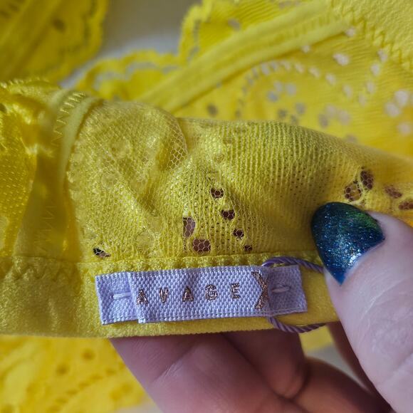 Savage Fenty Bombshell Broderie Lace Halter Bralette Yellow Women's XL Sexy - Picture 4 of 8